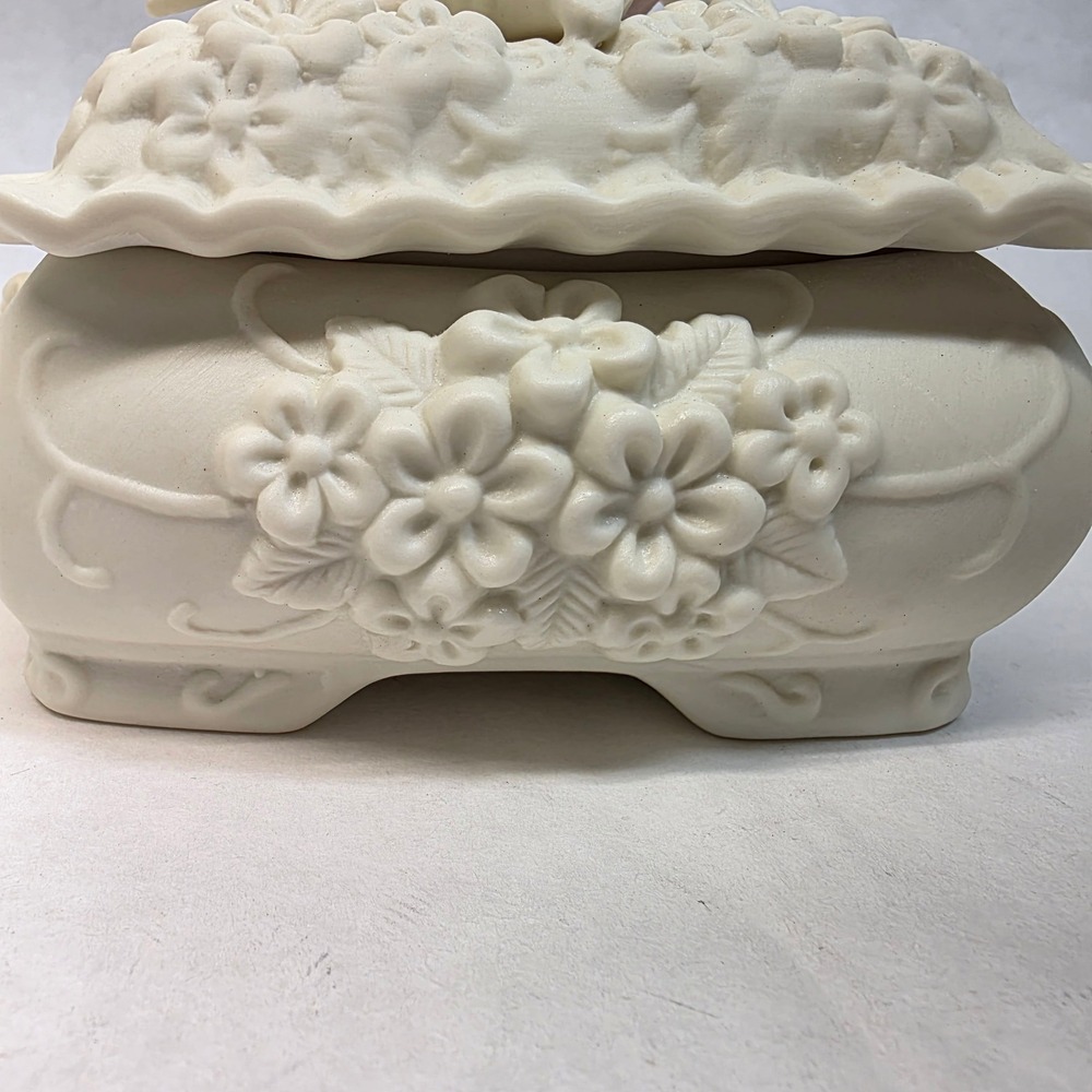 Artmark‎ Jade Porcelain Trinket Box with Lid White Dove Pink Rose Floral 1998 - Picture 6 of 10